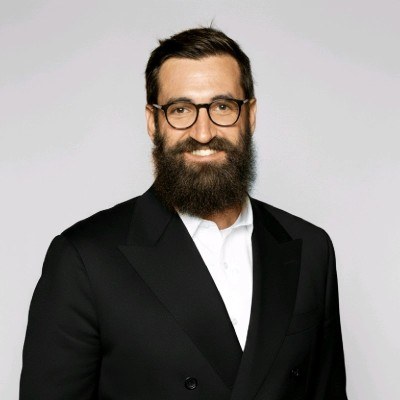 Dr Raphael Bilgraer